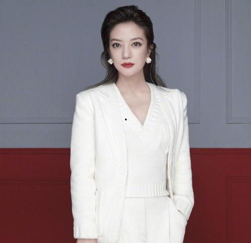 吃瓜星娱乐殷桃,吃瓜星娱乐中的璀璨明星  第2张